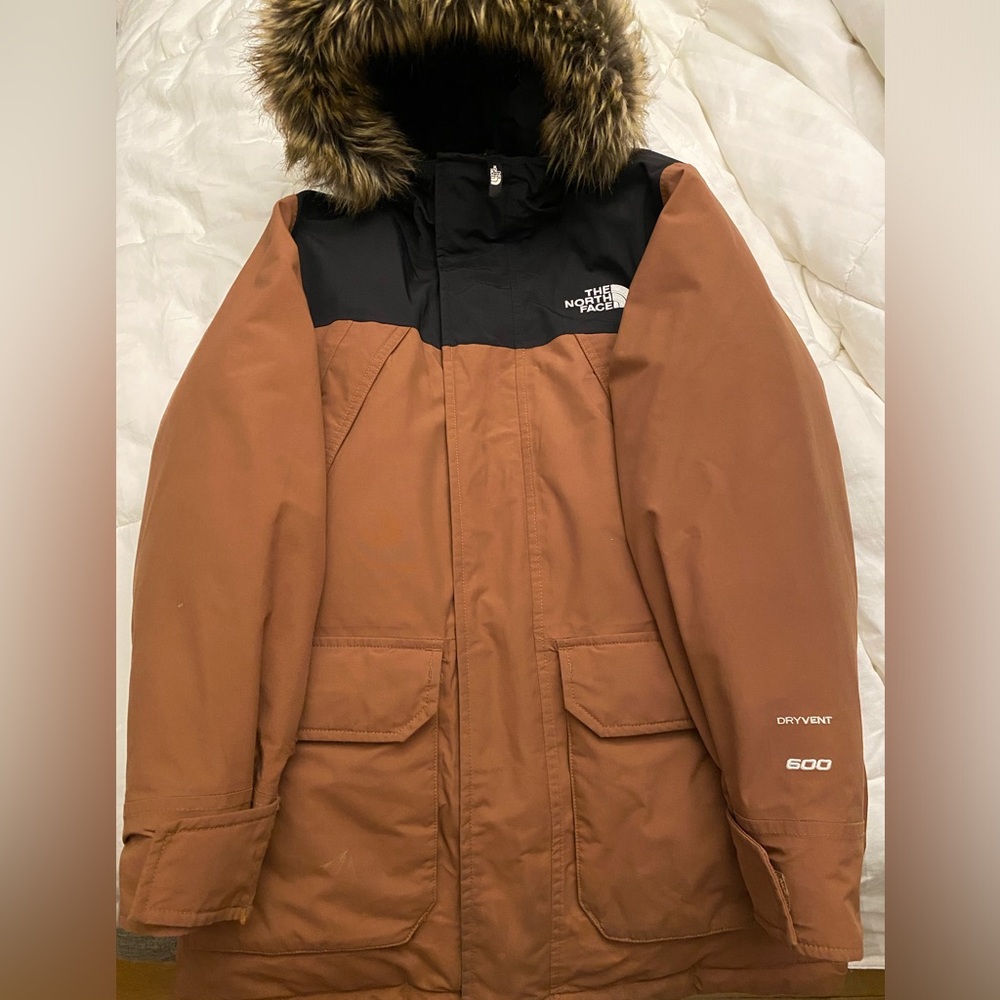The north face McMurdo parka, boy size M 10/12, brown